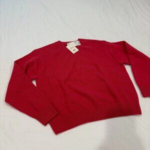 NEW UNIQLO BRIGHT PINK SWEATER MEDIUM (NWT) LAMBSWOOL CLASSIC CREWNECK